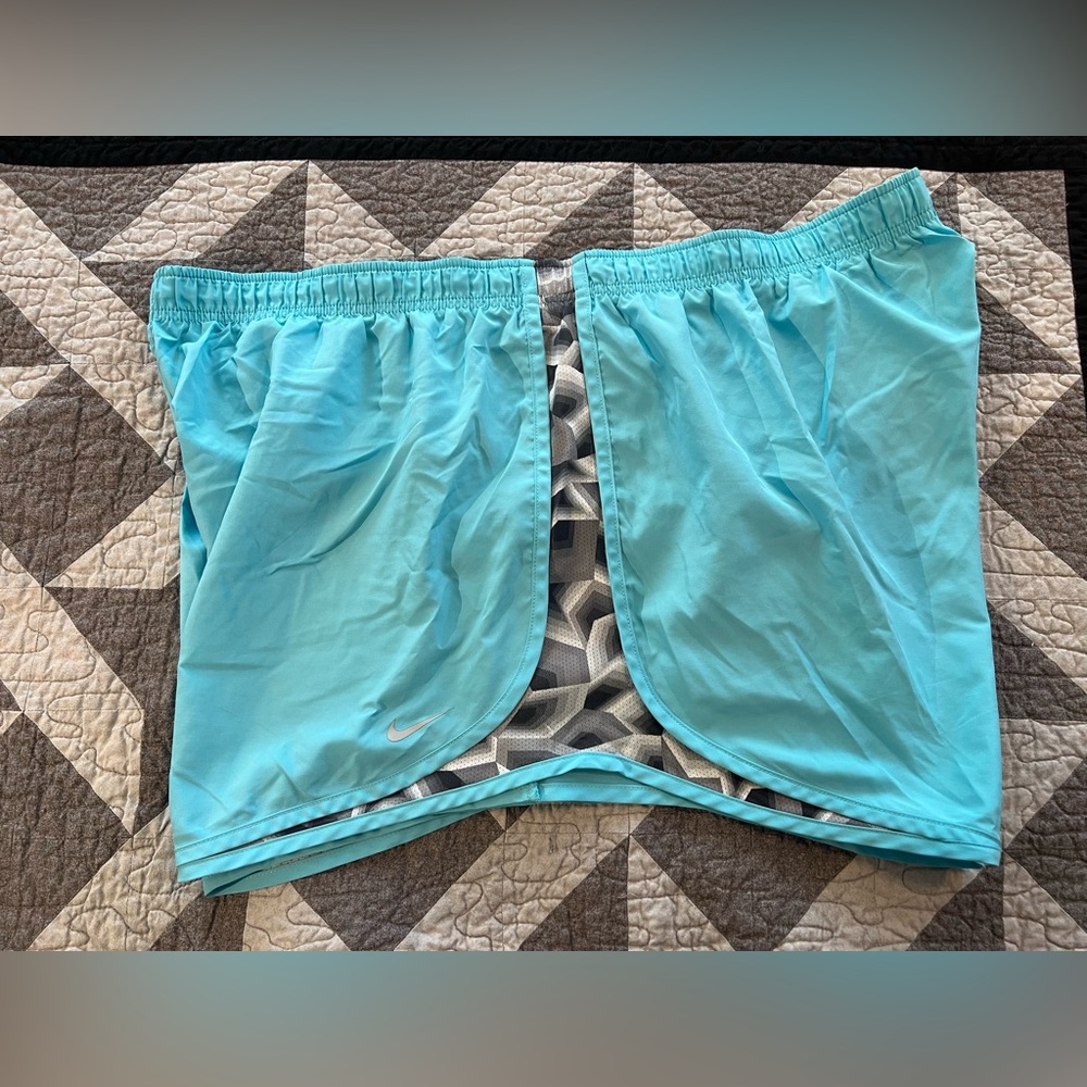 Nike Tempo Dri-Fit Shorts 3X Plus Light blue